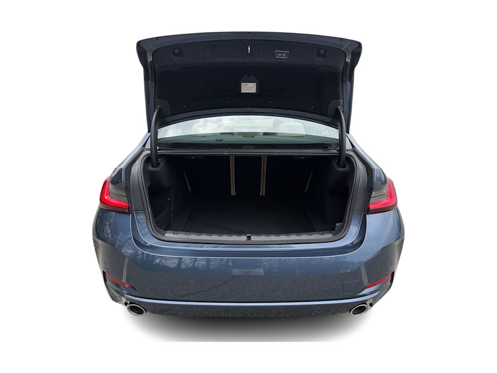 Thumbnail: 2025 BMW 3 Series - 18