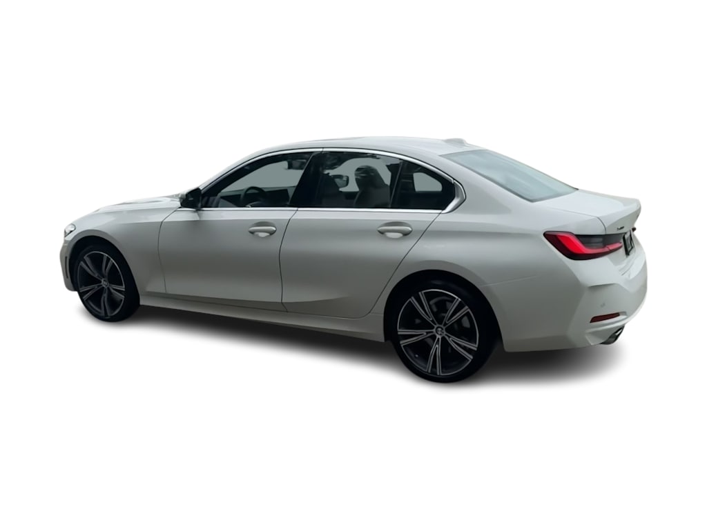 Thumbnail: 2024 BMW 3 Series - 3