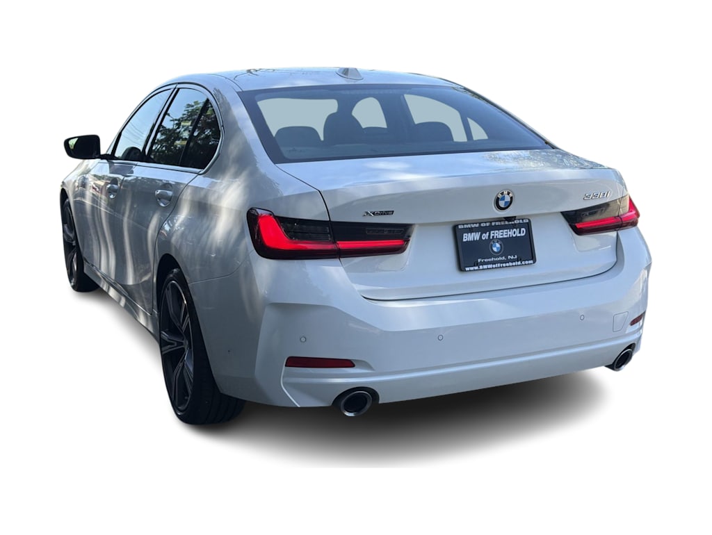 Thumbnail: 2024 BMW 3 Series - 4