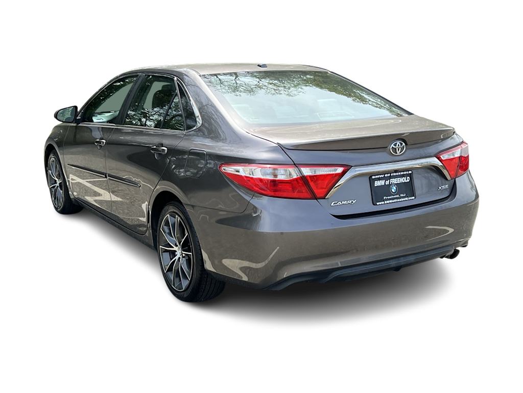 2015 Toyota Camry XSE 24