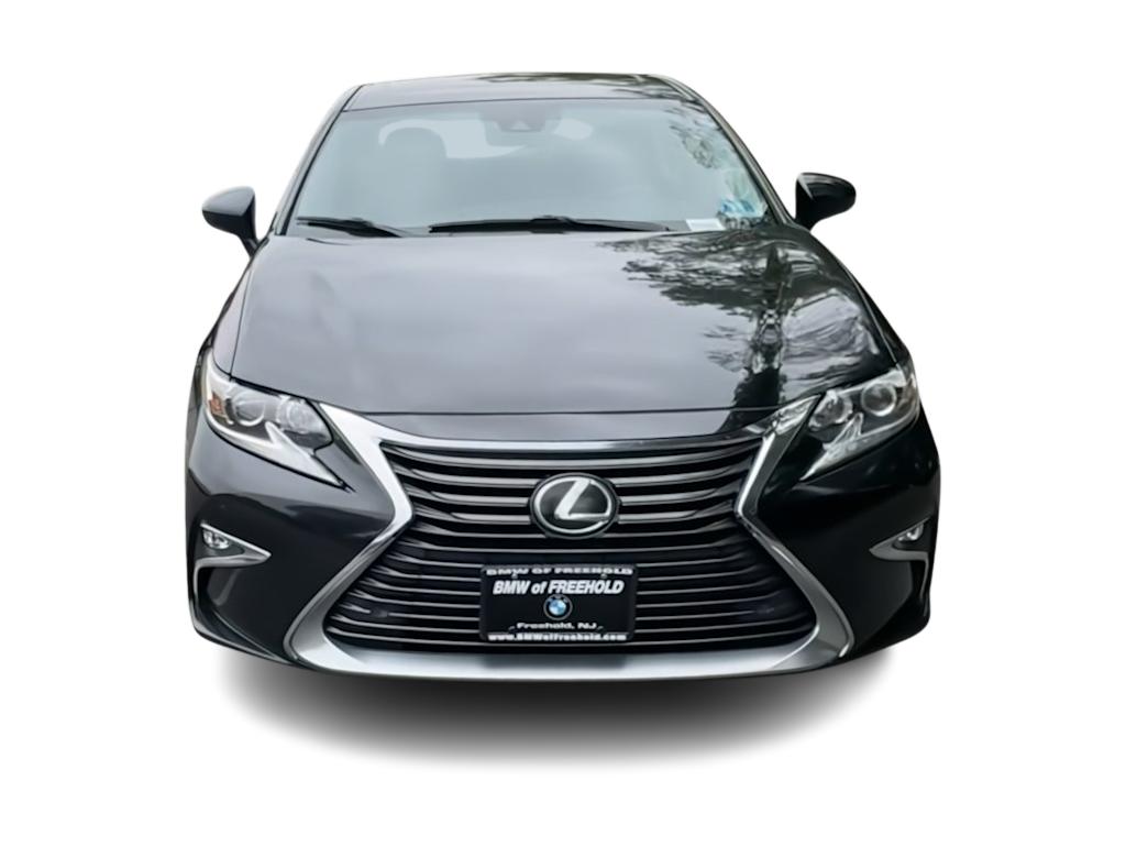 Thumbnail: 2018 Lexus ES - 21