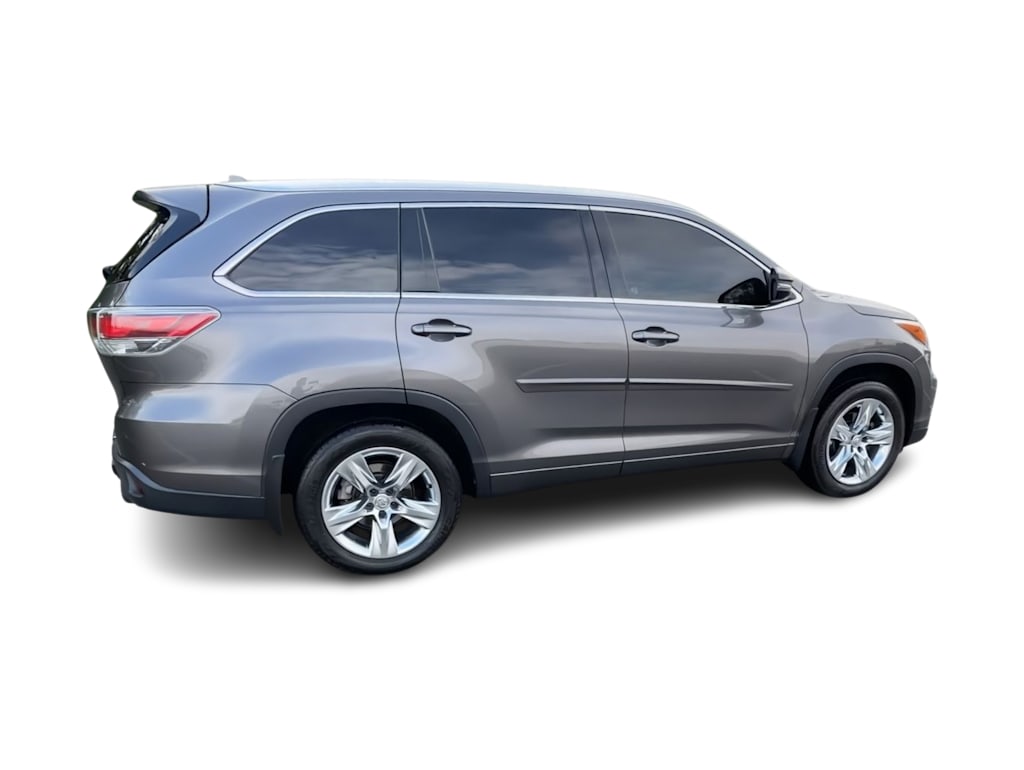 Thumbnail: 2014 Toyota Highlander - 25