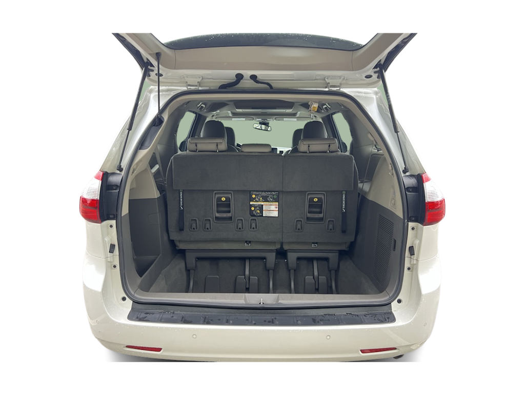 2019 Toyota Sienna XLE Premium 16