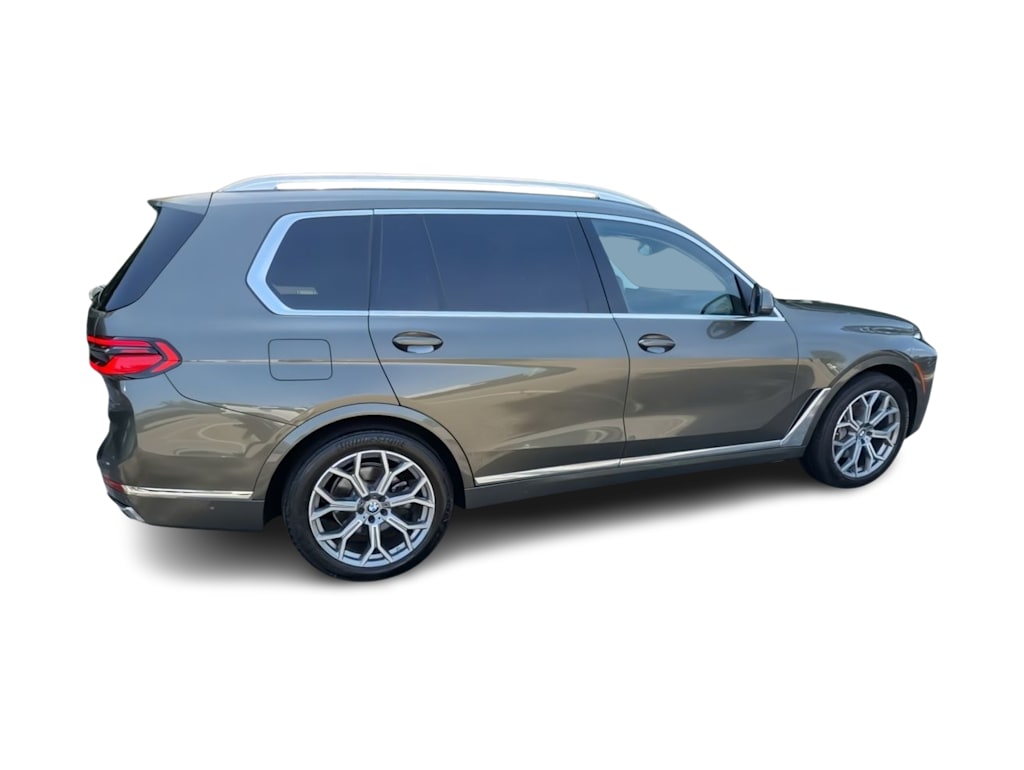 Thumbnail: 2024 BMW X7 - 23