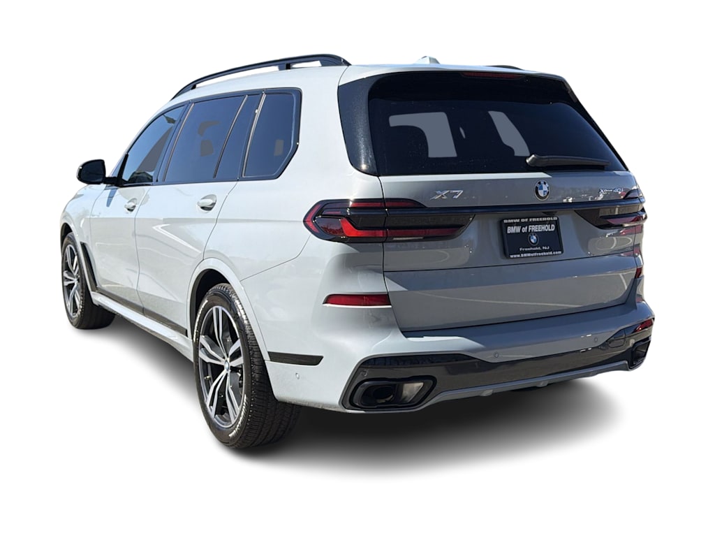 Thumbnail: 2024 BMW X7 - 4