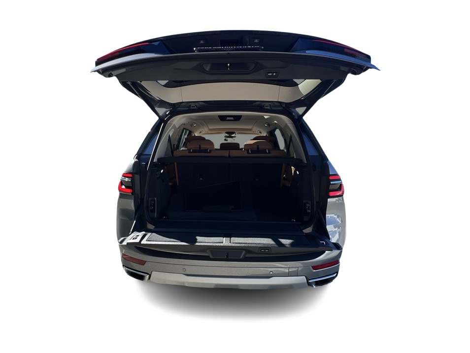 Thumbnail: 2023 BMW X7 - 17