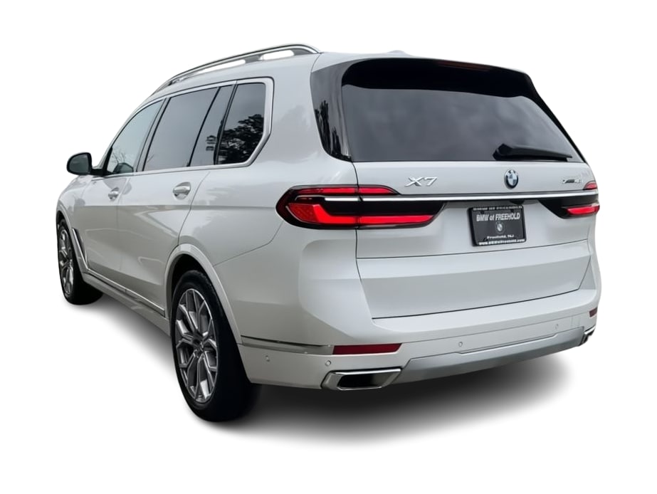 Thumbnail: 2024 BMW X7 - 4