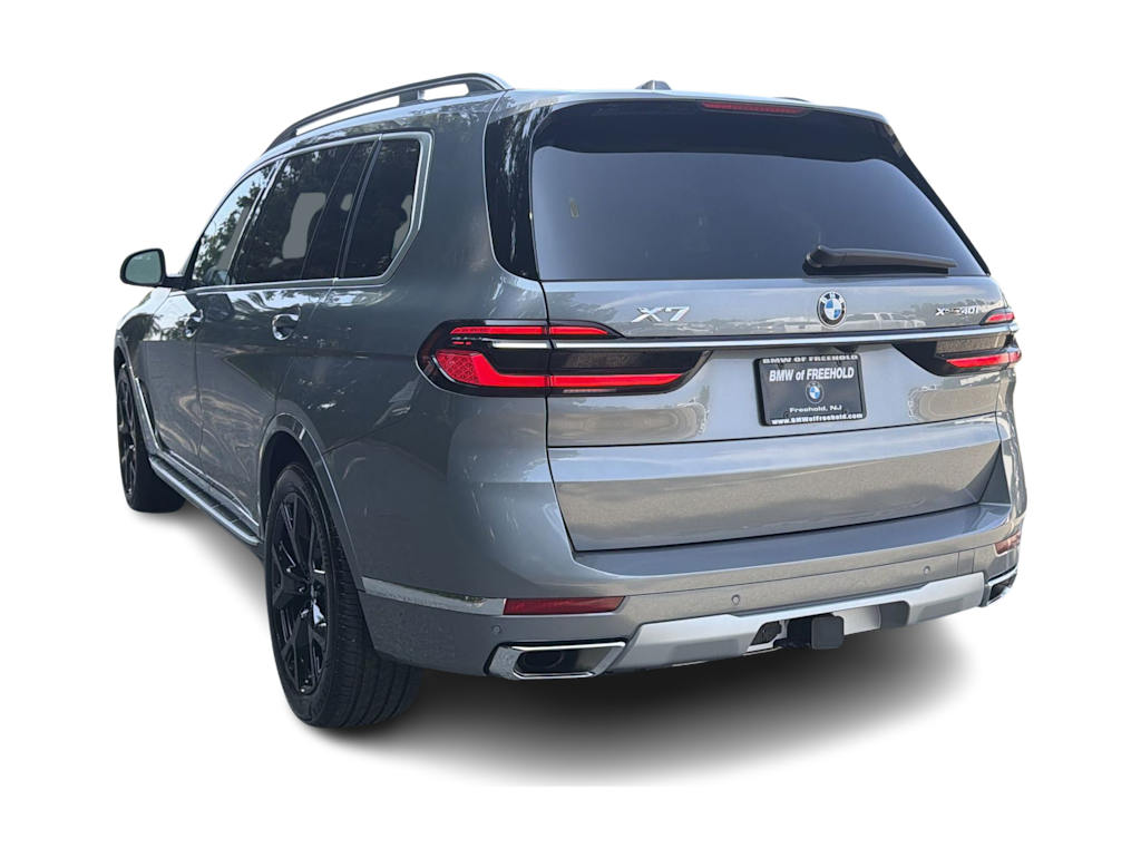 Thumbnail: 2026 BMW X7 - 25