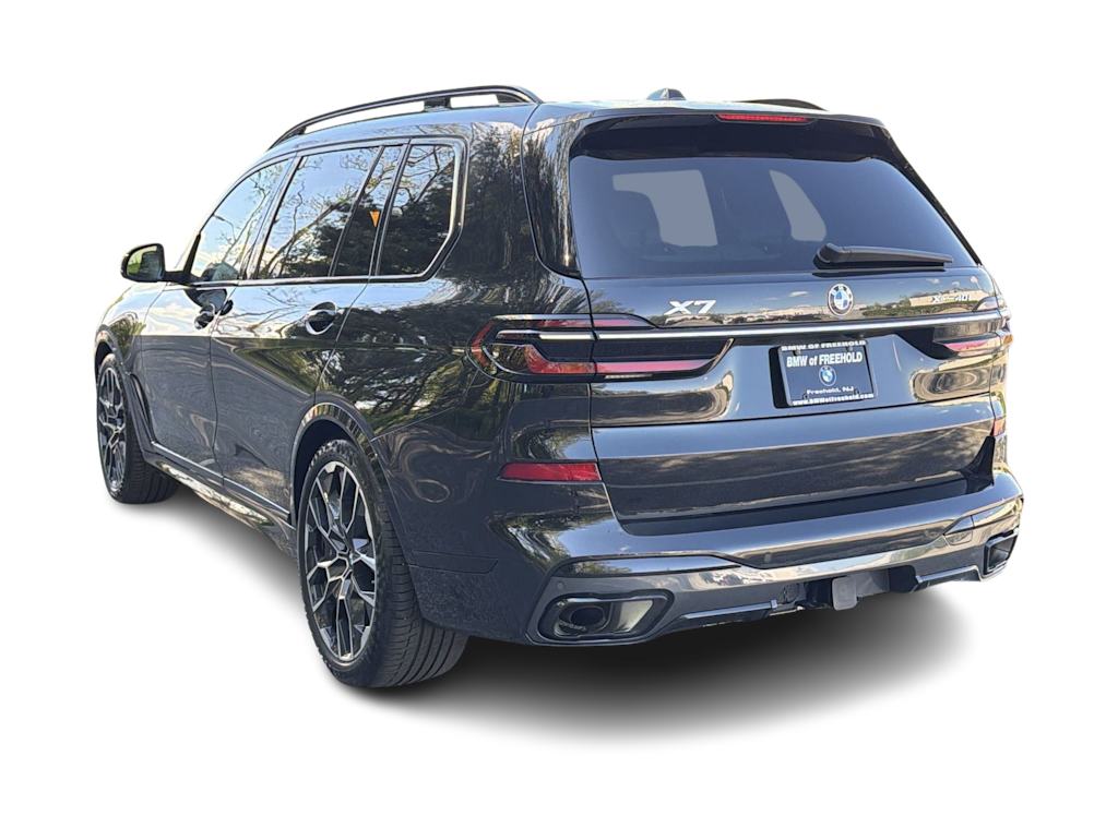 Thumbnail: 2023 BMW X7 - 4