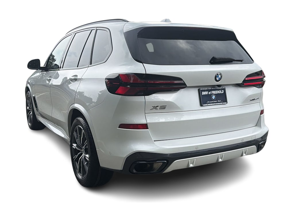 Thumbnail: 2024 BMW X5 - 4