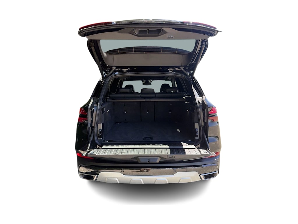 Thumbnail: 2026 BMW X5 - 16