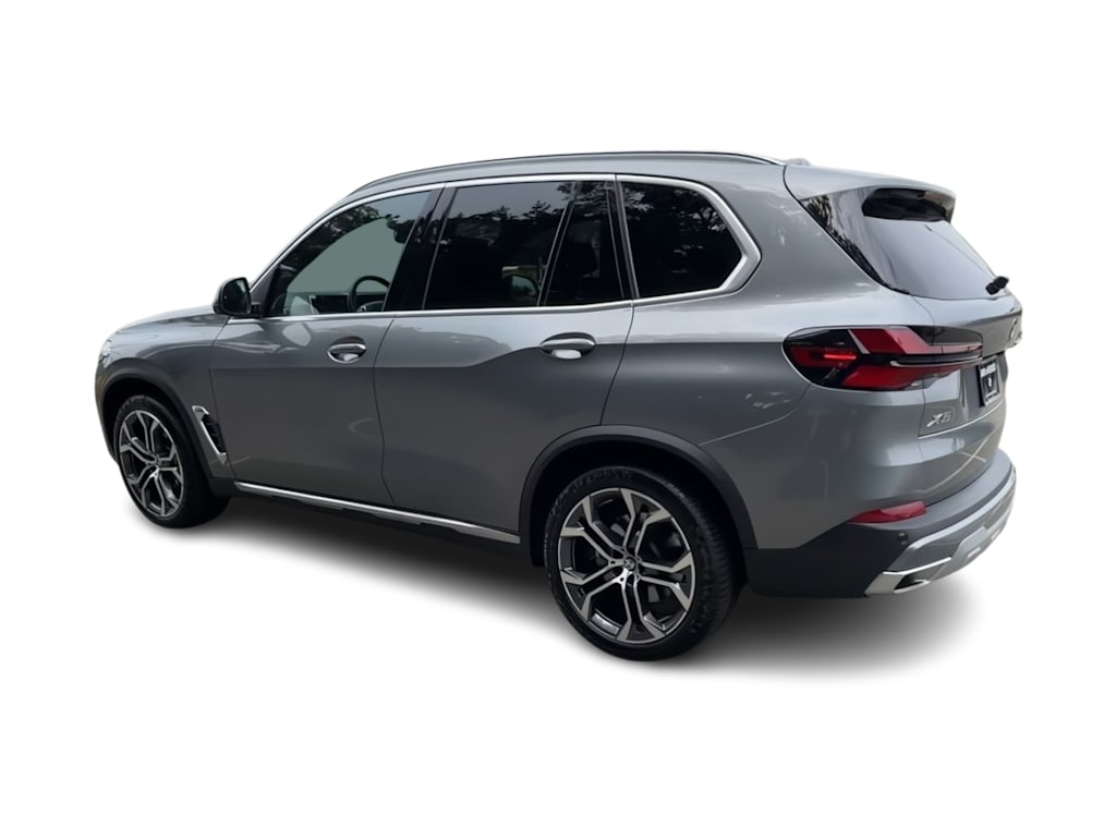 Thumbnail: 2026 BMW X5 - 4