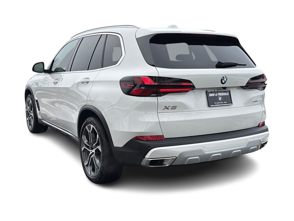 Thumbnail: 2026 BMW X5 - 4