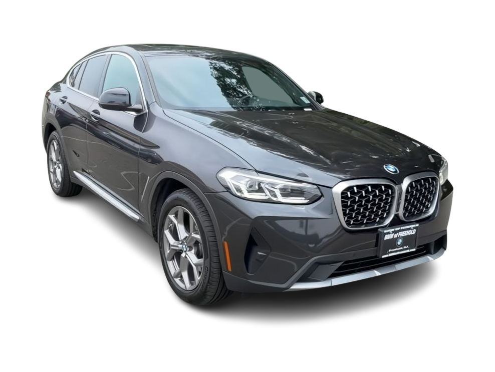 Thumbnail: 2022 BMW X4 - 21