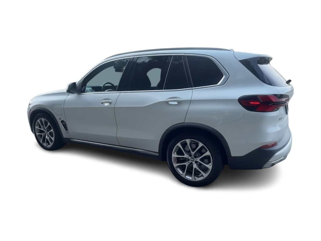 Thumbnail: 2024 BMW X5 - 21