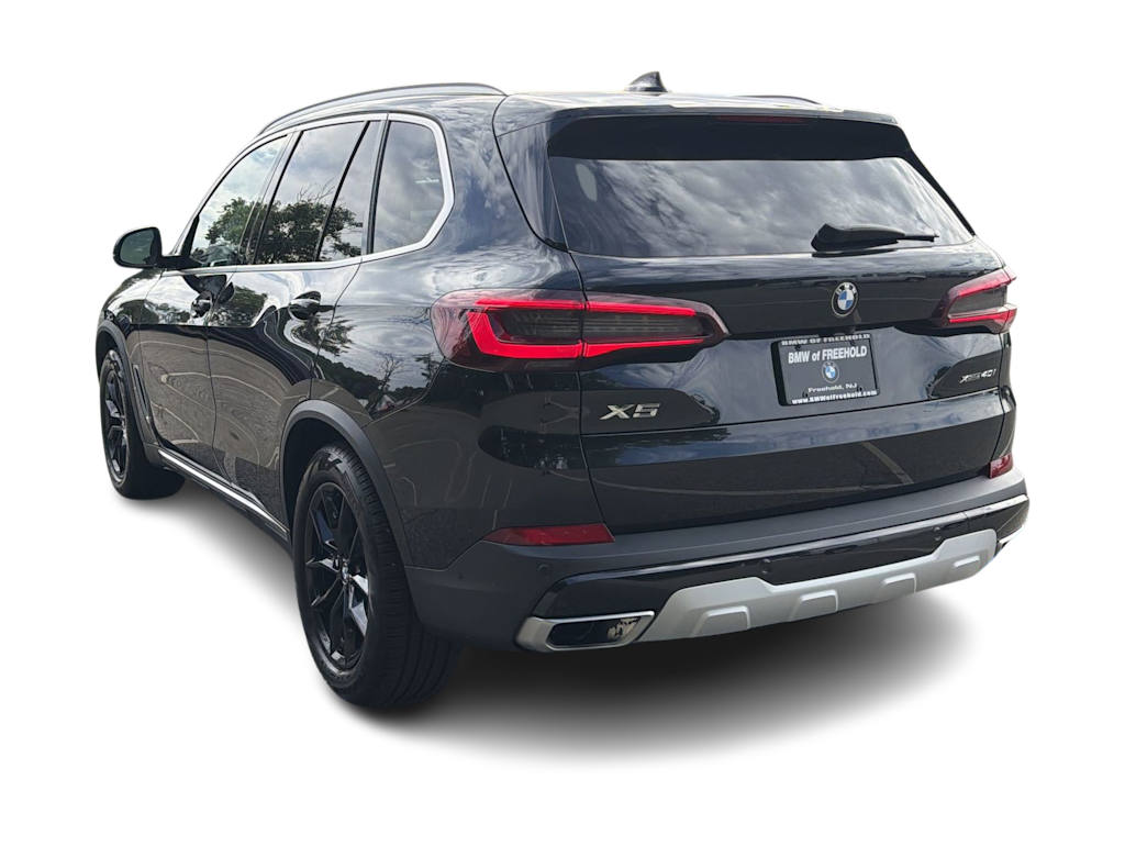Thumbnail: 2021 BMW X5 - 4