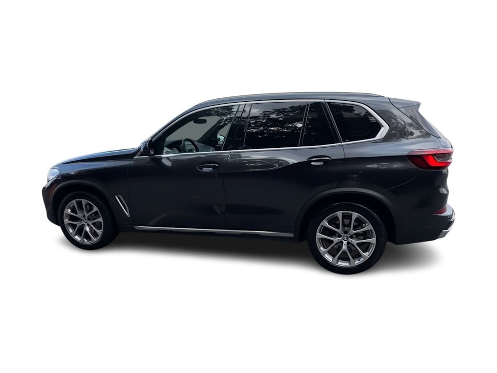 Thumbnail: 2021 BMW X5 - 3