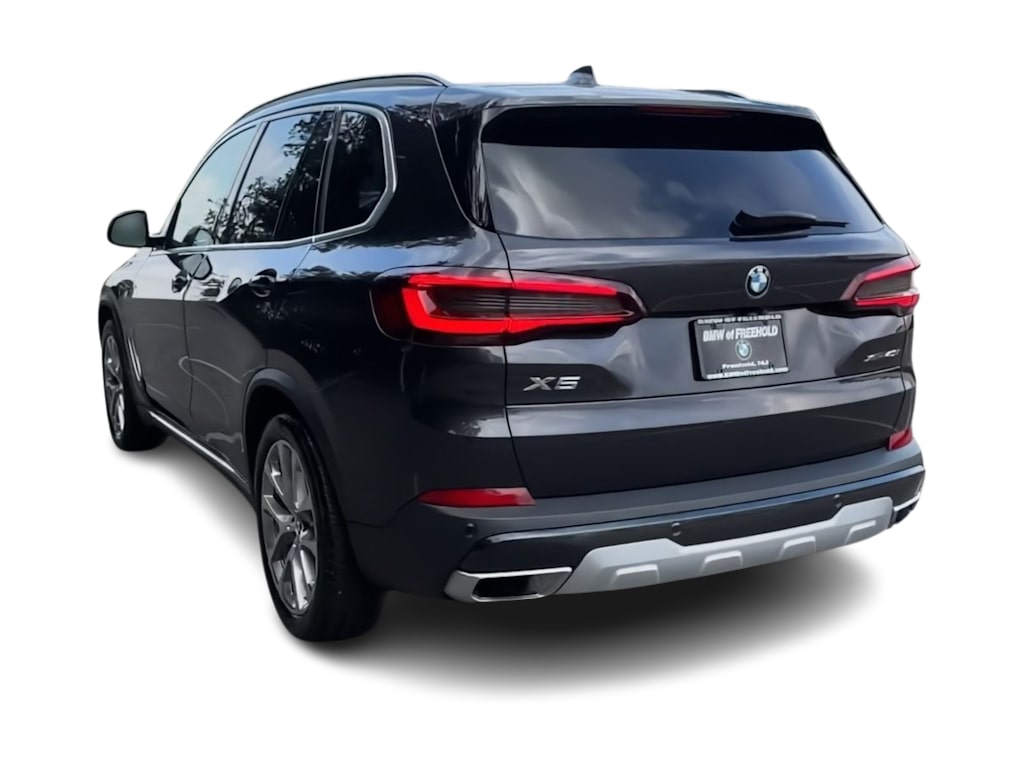 Thumbnail: 2021 BMW X5 - 4