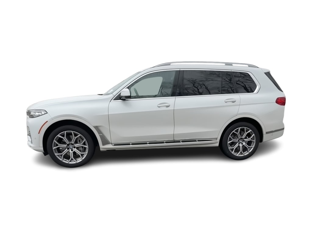 Thumbnail: 2021 BMW X7 - 3