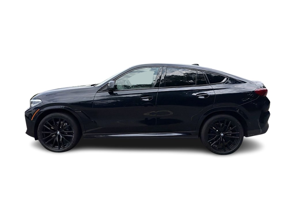 Thumbnail: 2022 BMW X6 - 24