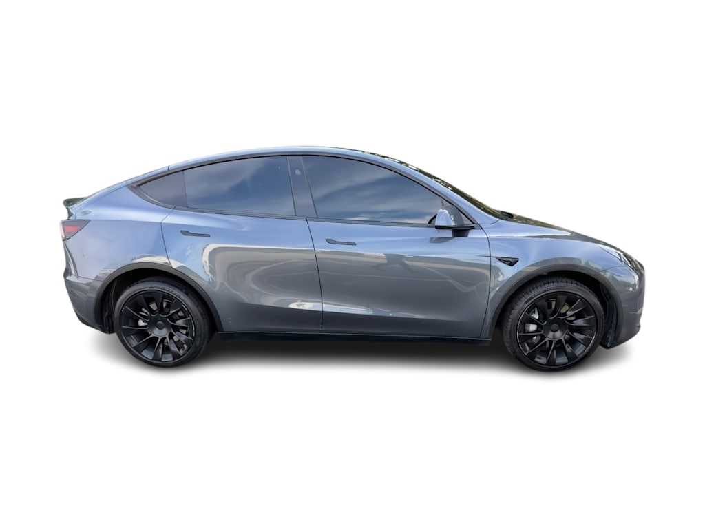 Thumbnail: 2023 Tesla Model Y - 17