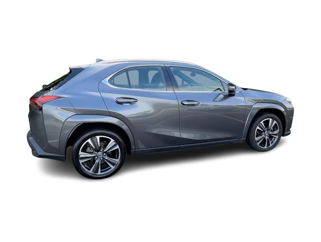 Thumbnail: 2024 Lexus UX - 22