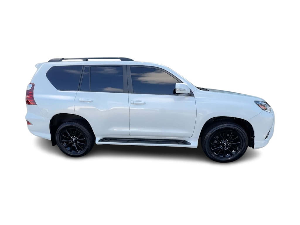 Thumbnail: 2022 Lexus GX - 22