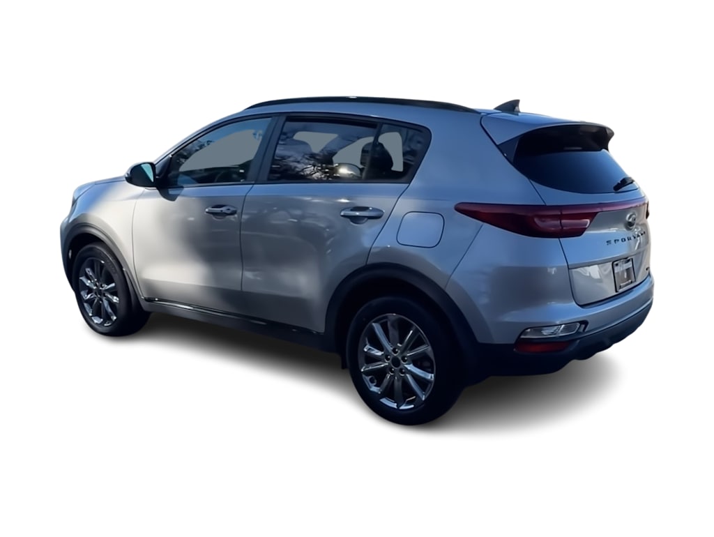 Thumbnail: 2022 Kia Sportage - 4