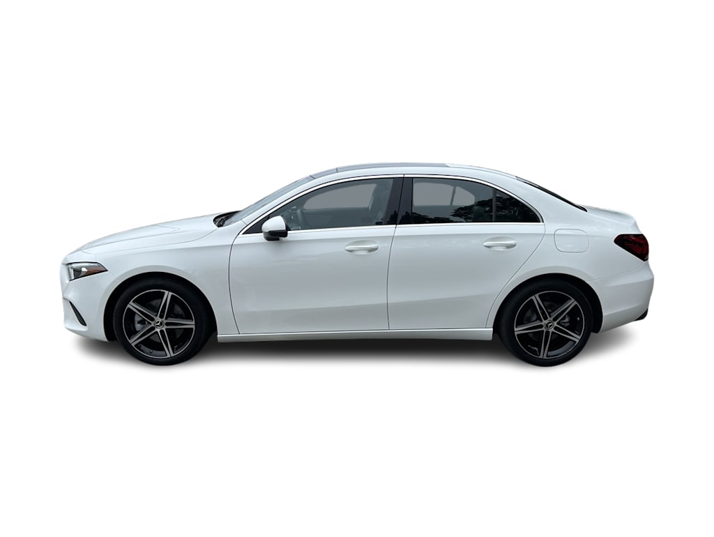 Thumbnail: 2022 Mercedes-Benz A-Class - 3
