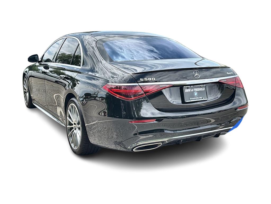 Thumbnail: 2022 Mercedes-Benz S-Class - 4