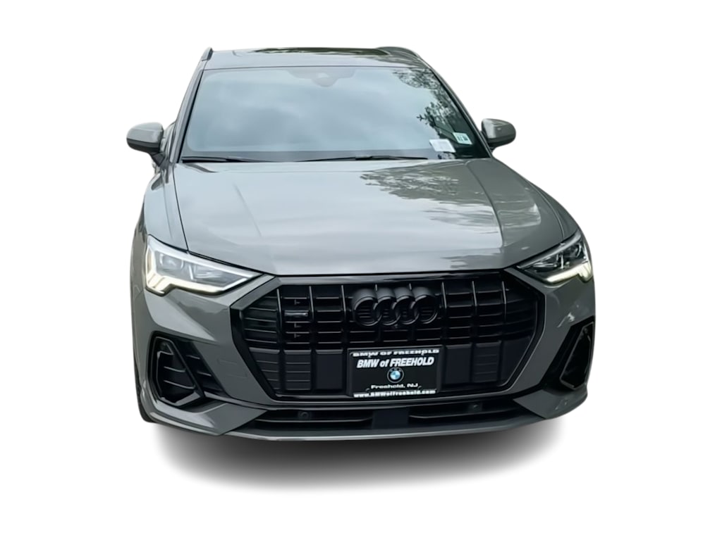 Thumbnail: 2022 Audi Q3 - 22