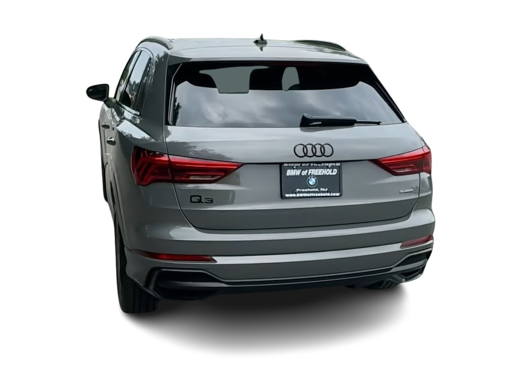 Thumbnail: 2022 Audi Q3 - 5