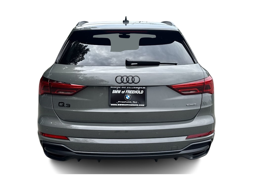 Thumbnail: 2022 Audi Q3 - 27