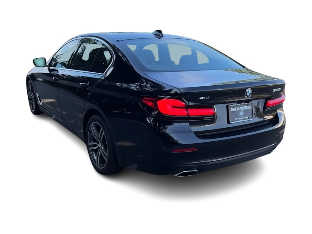 Thumbnail: 2023 BMW 5 Series - 4