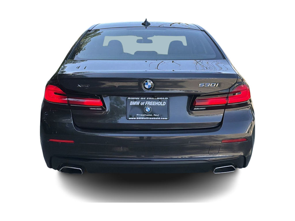 Thumbnail: 2023 BMW 5 Series - 25