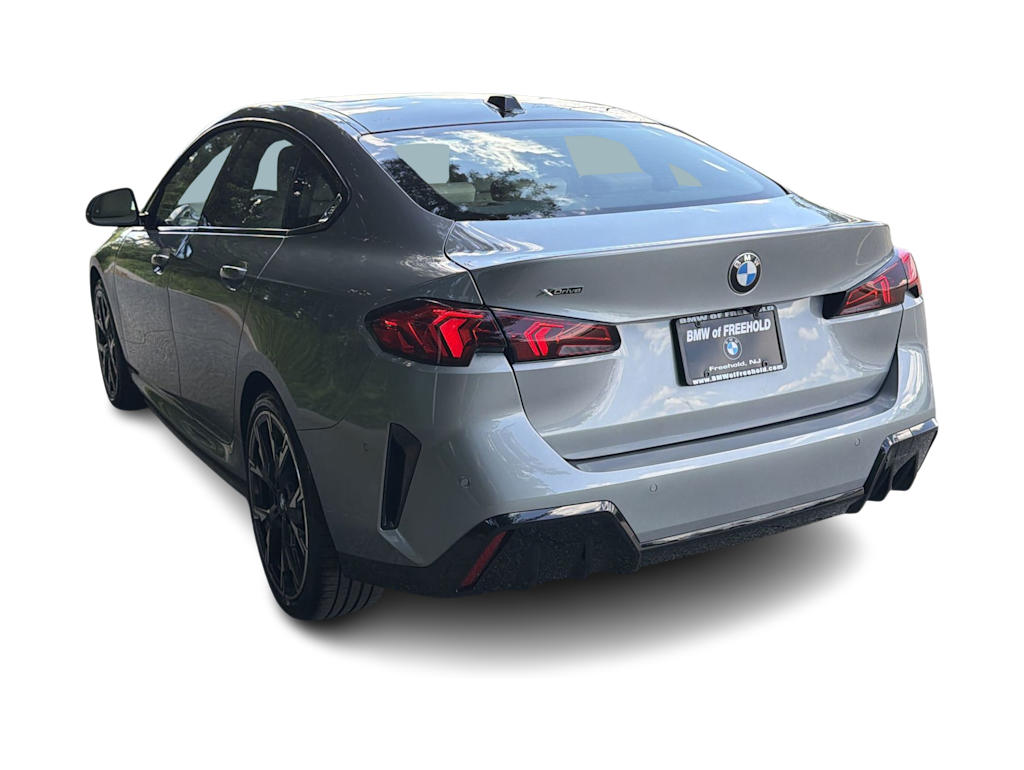 Thumbnail: 2026 BMW 2 Series - 4