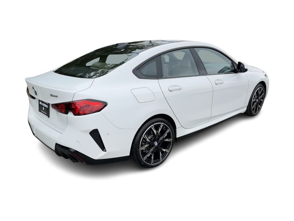 Thumbnail: 2025 BMW 2 Series - 22
