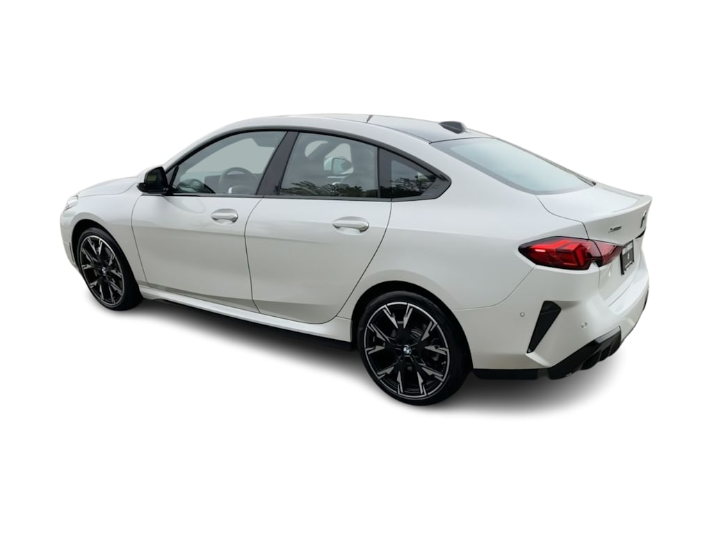 Thumbnail: 2025 BMW 2 Series - 21