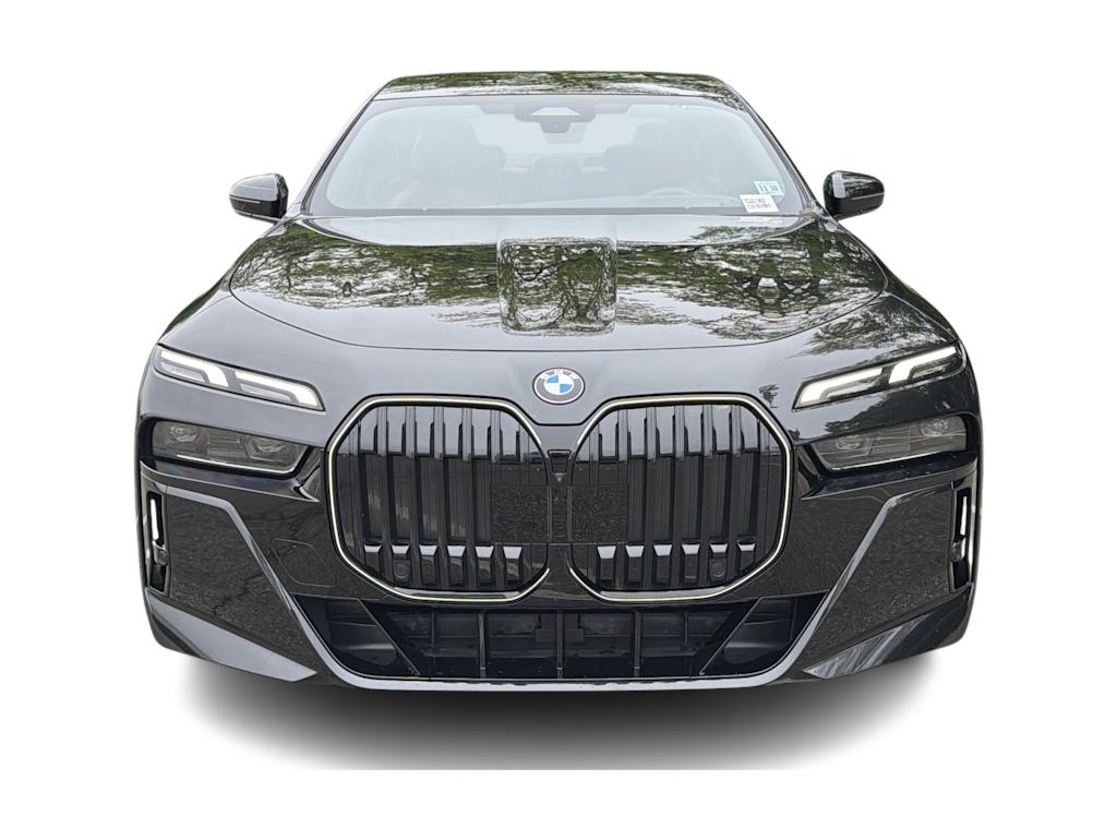 Thumbnail: 2026 BMW 7 Series - 23