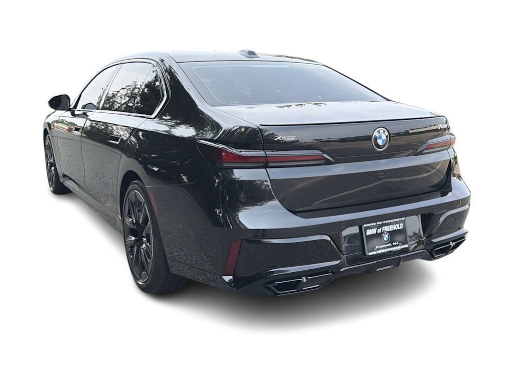 Thumbnail: 2024 BMW 7 Series - 4