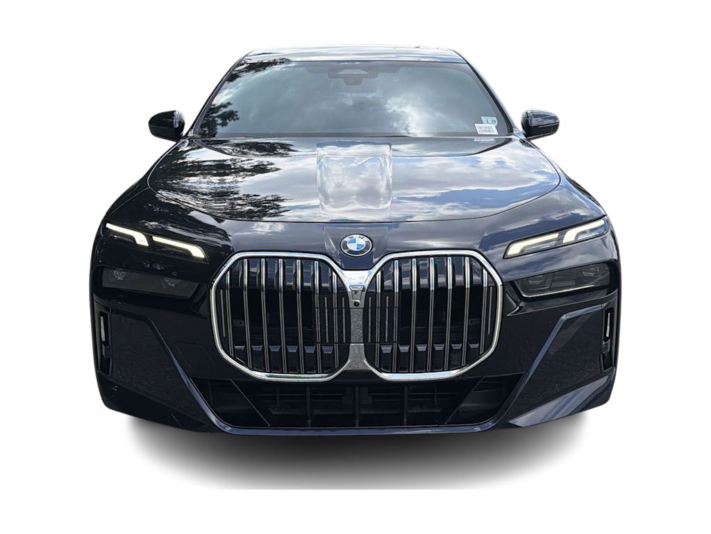 Thumbnail: 2024 BMW 7 Series - 6
