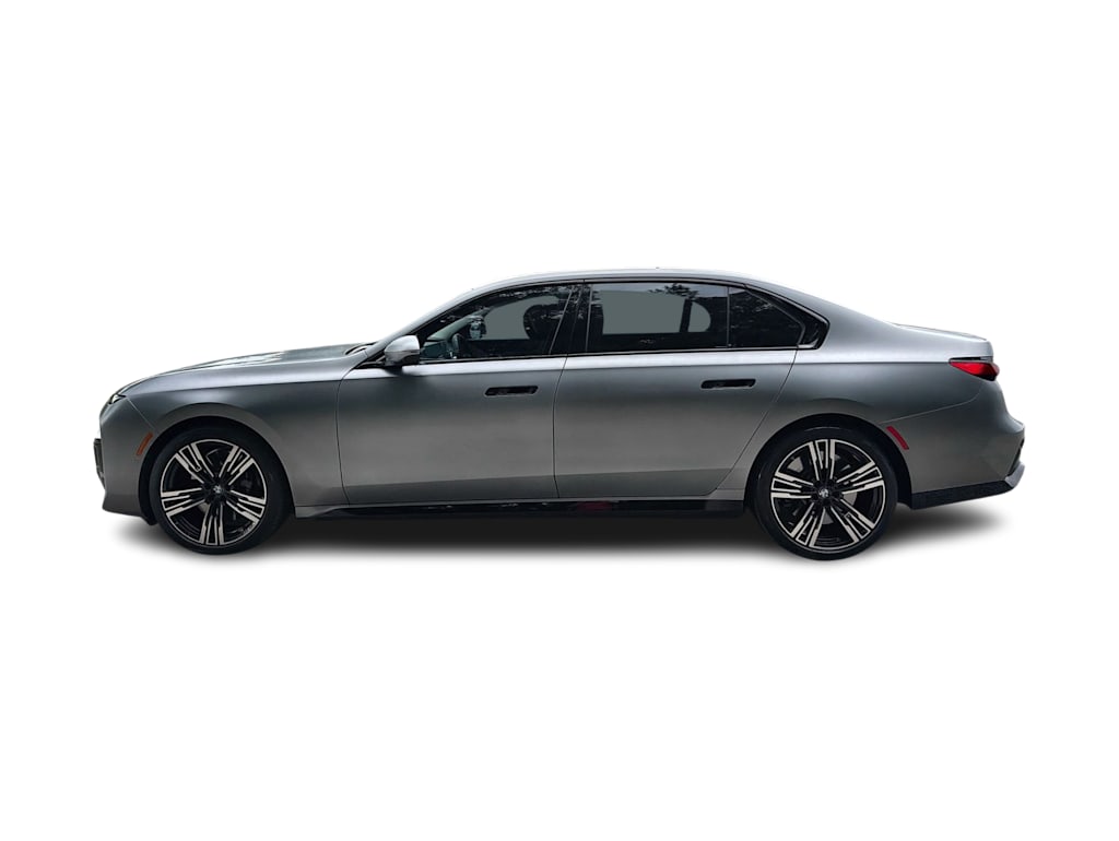 Thumbnail: 2025 BMW 7 Series - 21