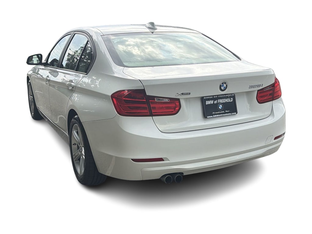 Thumbnail: 2015 BMW 3 Series - 4