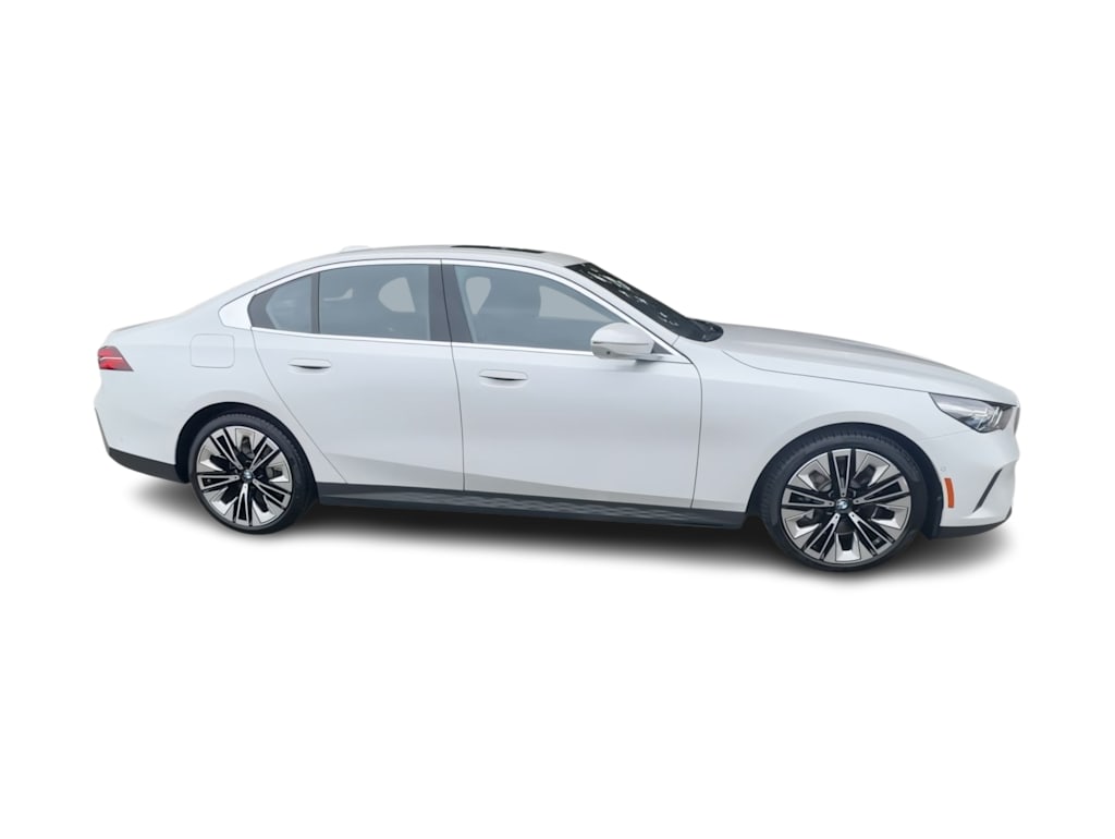 Thumbnail: 2026 BMW 5 Series - 20