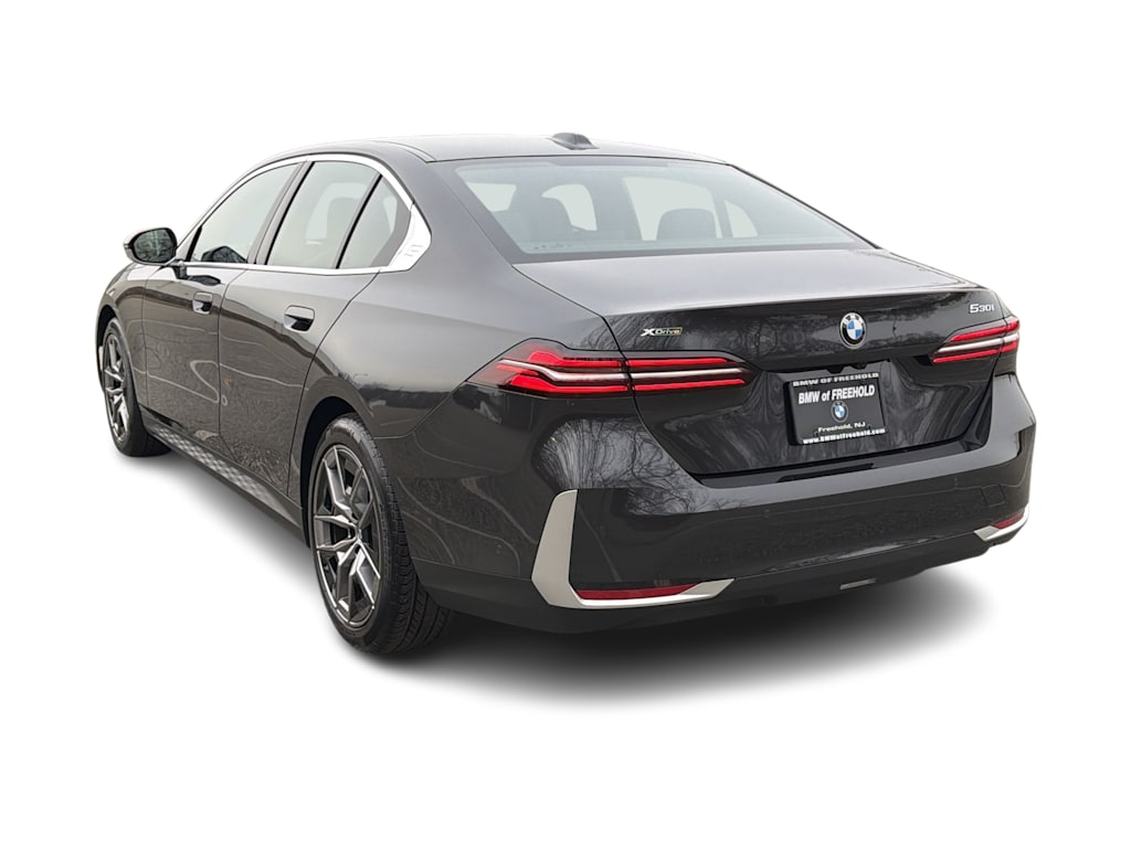 Thumbnail: 2026 BMW 5 Series - 4