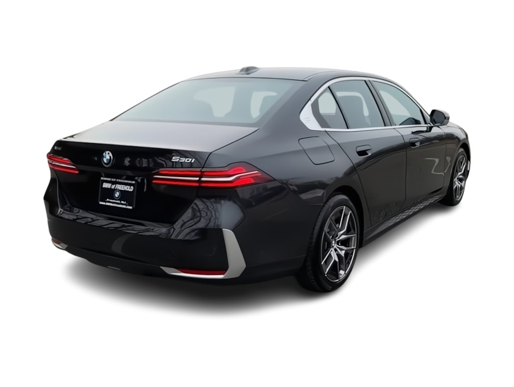 Thumbnail: 2026 BMW 5 Series - 26