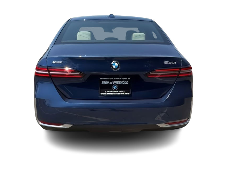 Thumbnail: 2026 BMW 5 Series - 22