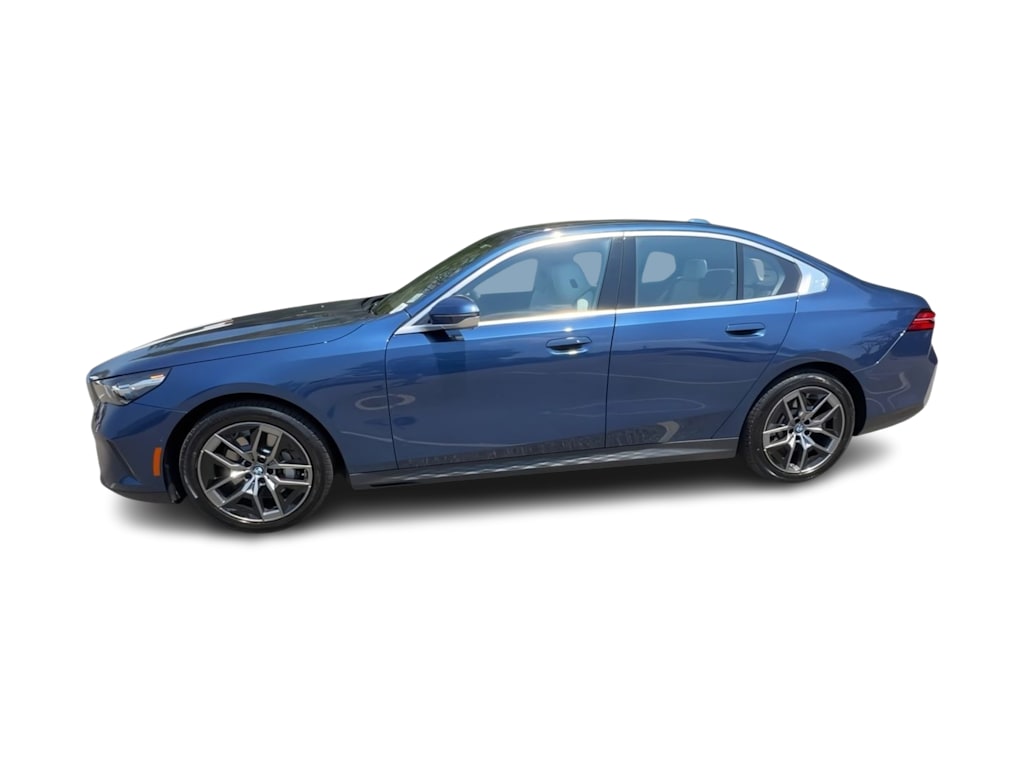 Thumbnail: 2026 BMW 5 Series - 3