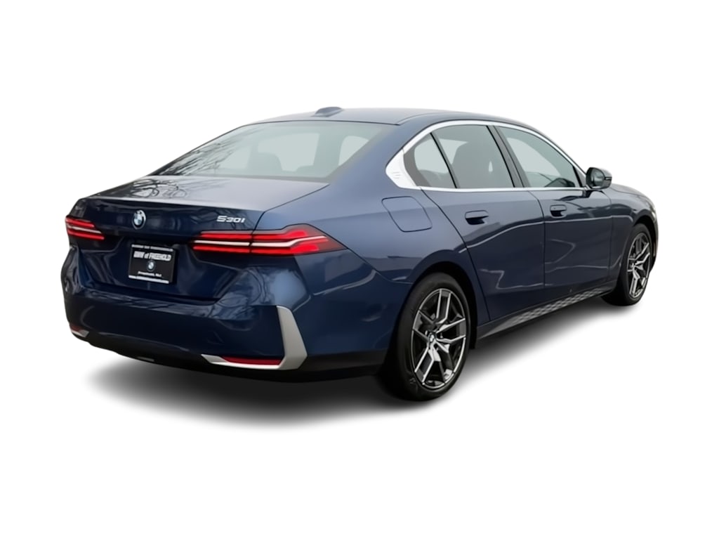 Thumbnail: 2026 BMW 5 Series - 26