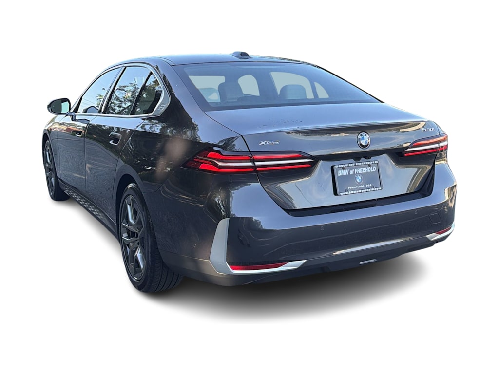 Thumbnail: 2026 BMW 5 Series - 4
